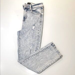 KENDALL & KYLIE The Icon High Rise Straight Jeans 3/26